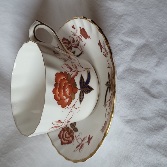 Royal Crown Derby Bali Pattern Tea Cup & Saucer - Picture 1 of 5